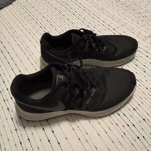 Nike Run Swift Black Athletic Shoes